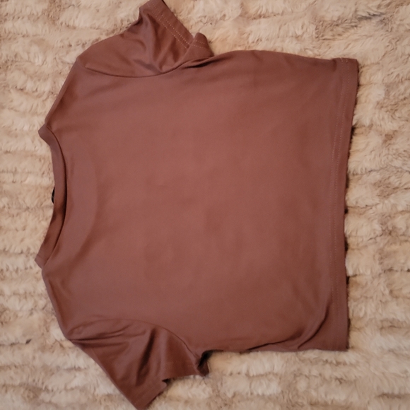 Cropped Tee - Picture 2 of 2